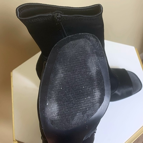 Steve Madden Black Satin Open Toe Heels Bootie - Picture 4 of 7